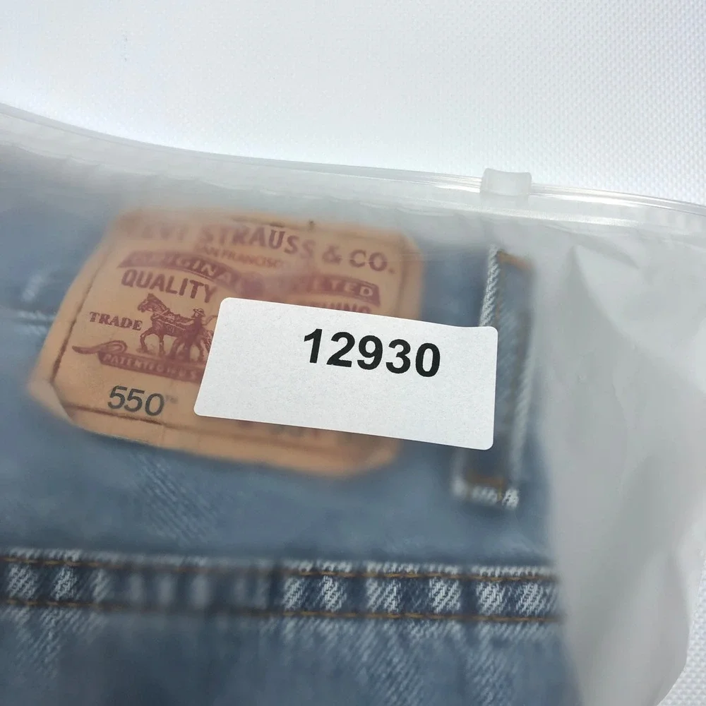 Vintage Levis 550 Relaxed Jeans Mens Fits 30x30 Medium Wash Blue Denim Y2K